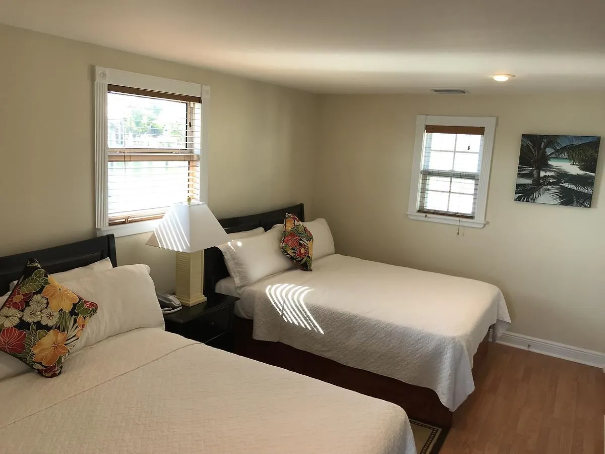 Harborside Motel & Marina Key West