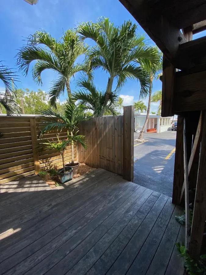Harborside Motel & Marina Key West